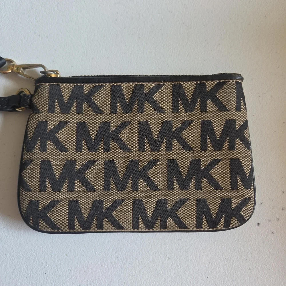 Michael Kors Monogram Brown/Tan Logo Wristlet Wallet Pouch